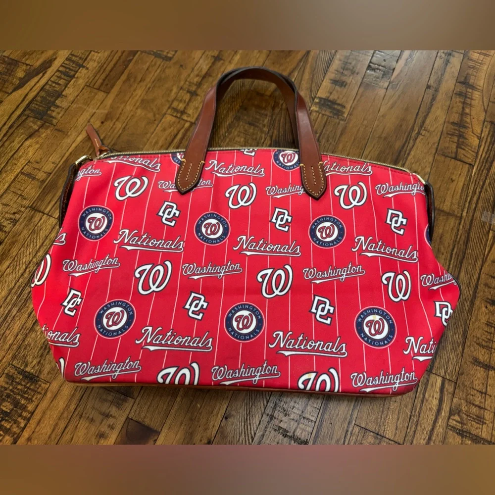Dooney & Bourke MLB Washington National Arm Bag